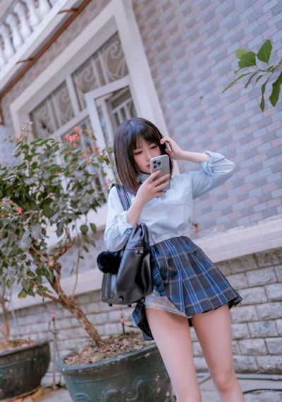 田小娥被扒开双腿进入在线看_1080高清在线观看