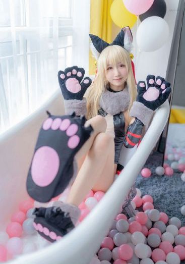 制服中出_蓝光在线观看视频